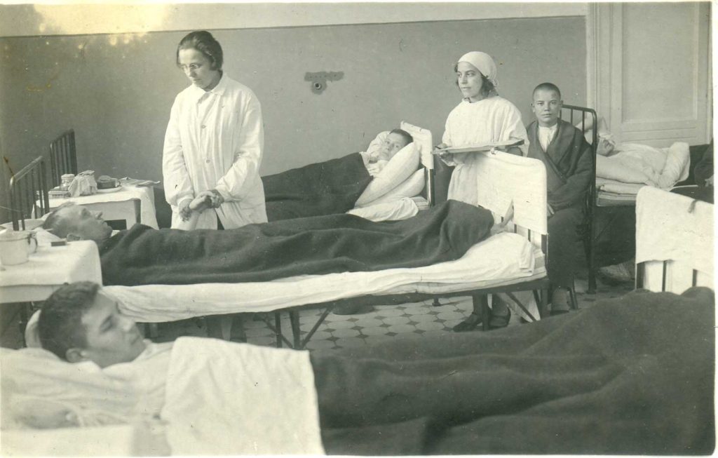 Потерянные в госпитале. Военный госпиталь 1944 СССР.